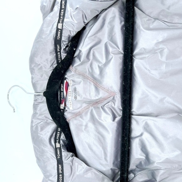 Tommy Hilfiger Women’s Sport Gray Puffer ZIP UP vest size S/P - Picture 9 of 12